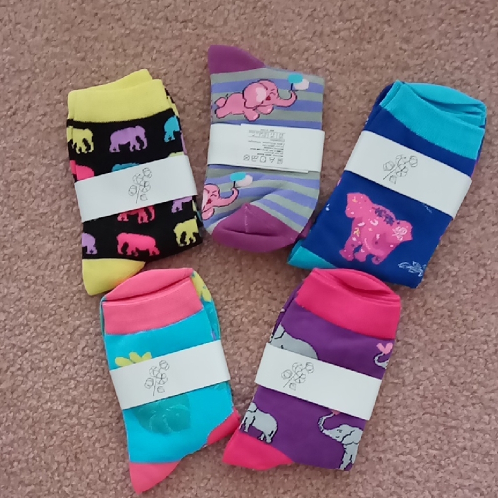 NWT Colorful Elephant Print Socks Set